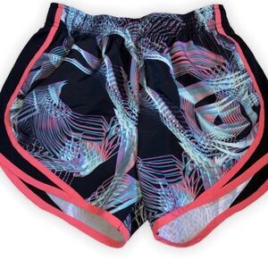 Nike dri fit black floral shorts - size XS